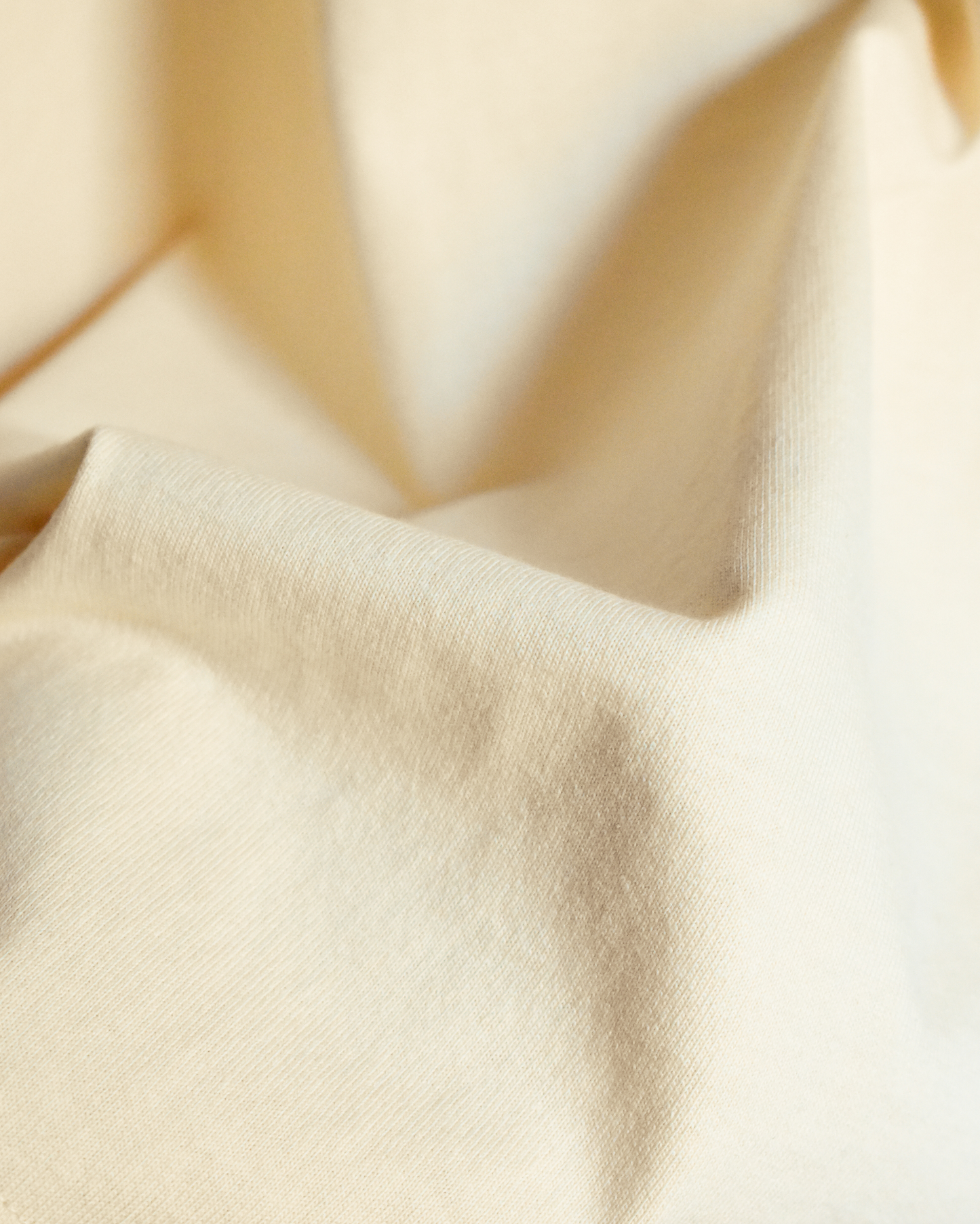 box_shirt.beige